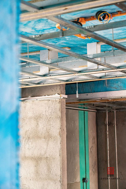 西山林語別墅裝修木工瓦工施工現場